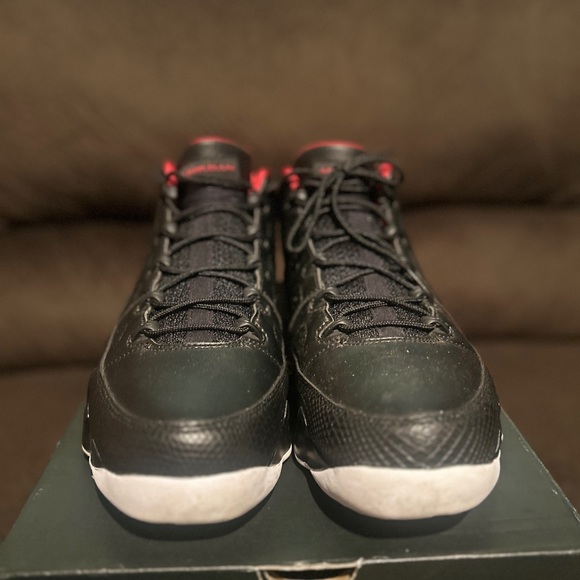 Throwback Jordan - Picture 4 of 4